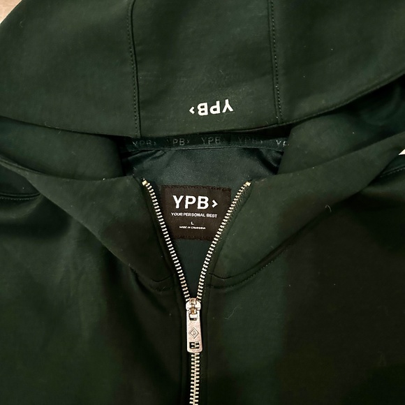 ABERCROMBIE & FITCH YPB CROPPED HOODED SWEATSHIRT LADIES SIZE LARGE - Picture 3 of 3